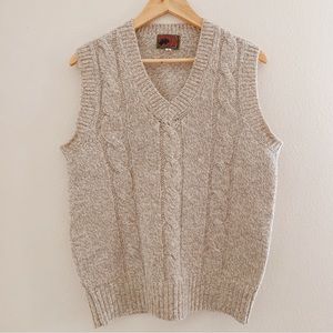 80s/90s VINTAGE OATMEAL COLOR WOOL BLEND CABLE KNIT SWEATER VEST